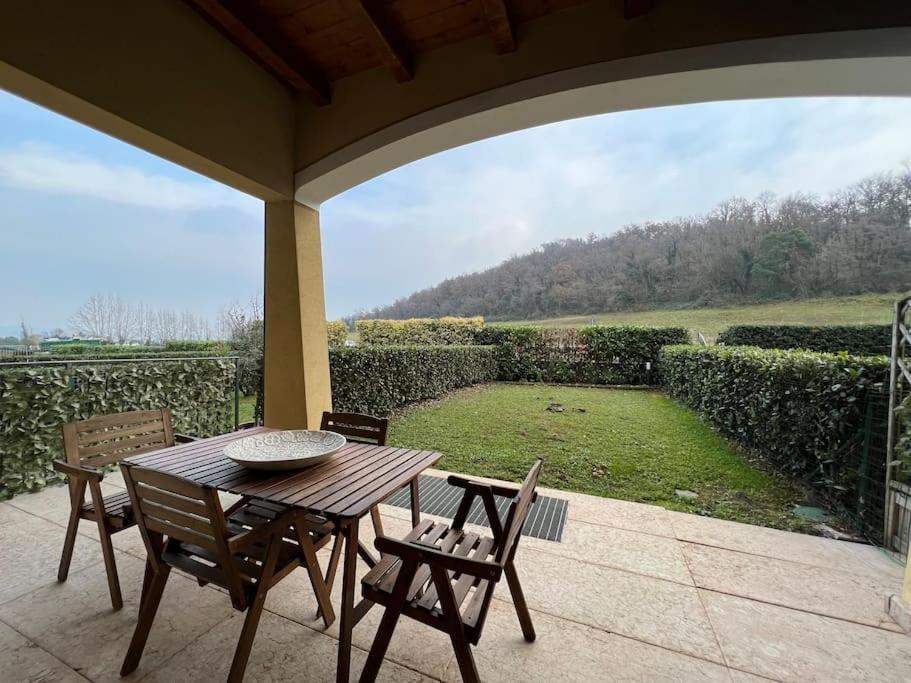 Limone Apartment - Featuring A Private Garden And Access To A Pool Barcuzzi Exterior foto